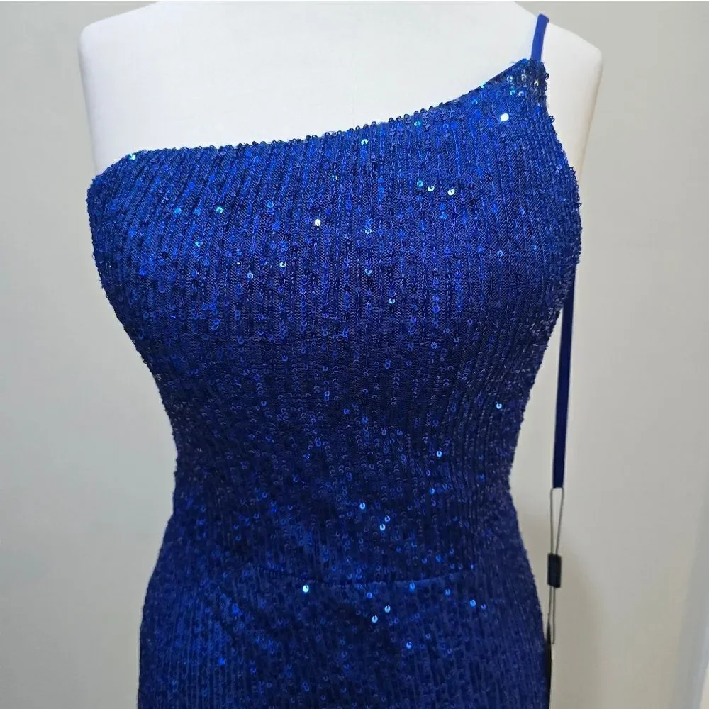 La Femme 30391 One Shoulder Sequined Gown with Slit NWT size 6 Royal Blue